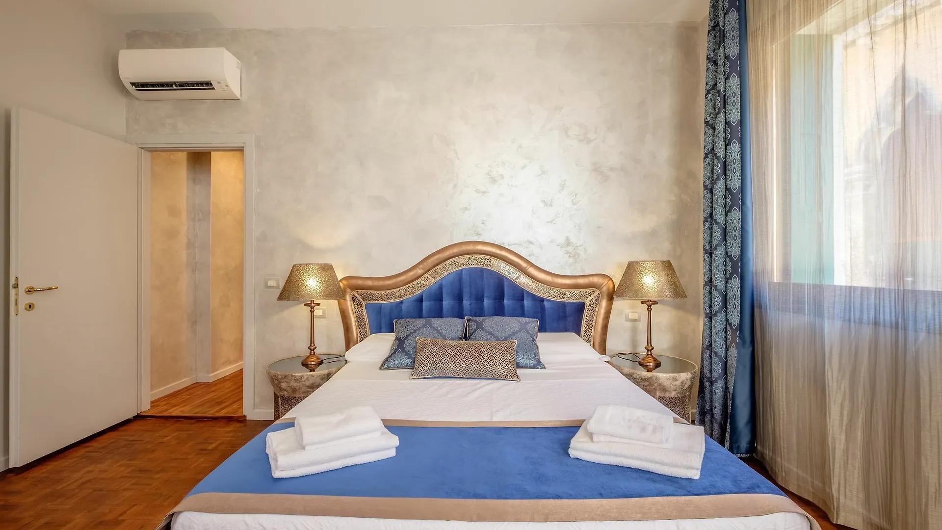Casa Verona Venice Italy